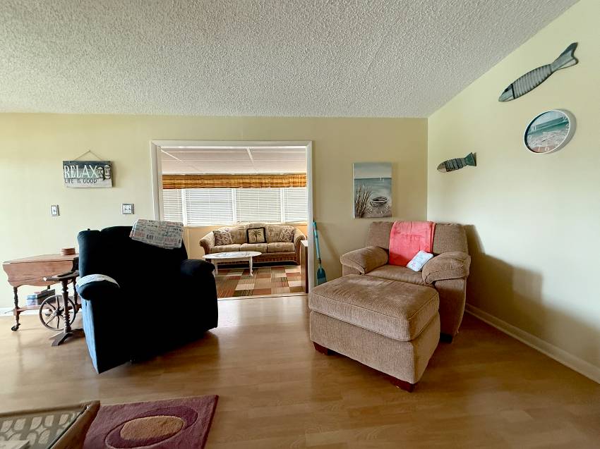 8111 Buena Vista Dr N a Ellenton, FL Mobile or Manufactured Home for Sale